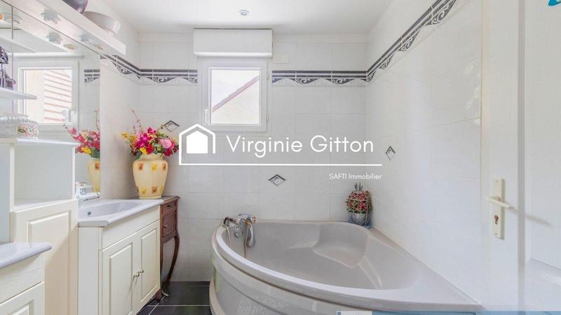 Maison - 118 m² - 5 pièces