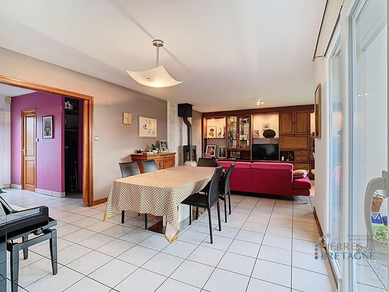 Maison - 166 m² - 6 pièces