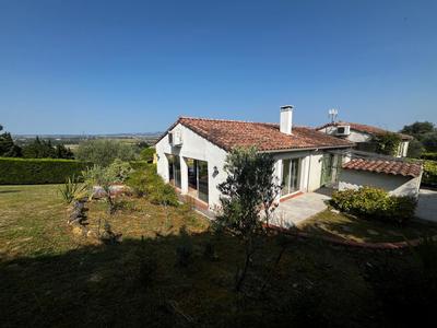 Propriété - 190 m² - 6 pièces