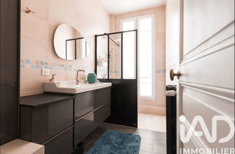 Appartement - 201 m² - 6 pièces