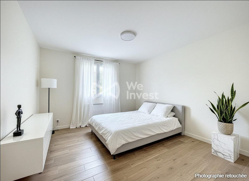 Maison traditionnelle - 230 m² - 9 pièces