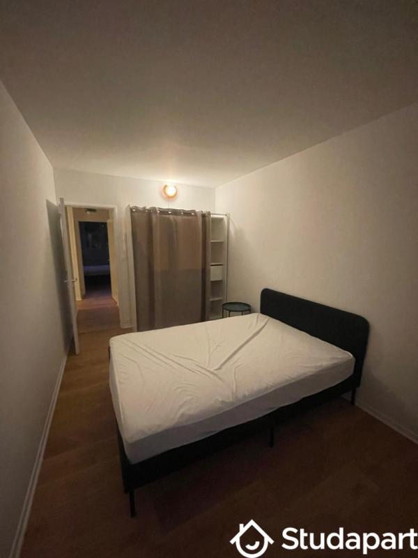 Chambre - 15 m² - 1 pièce
