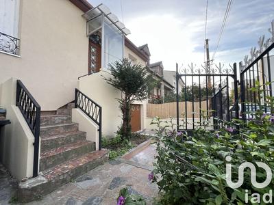 Maison - 98 m² - 7 pièces