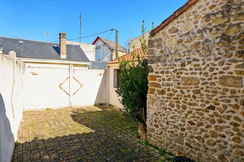 Maison - 142 m² - 6 pièces