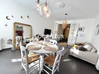 Appartement - 82 m² - 3 pièces