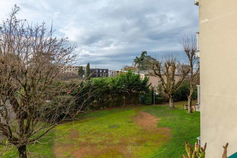 Appartement - 81 m² - 4 pièces