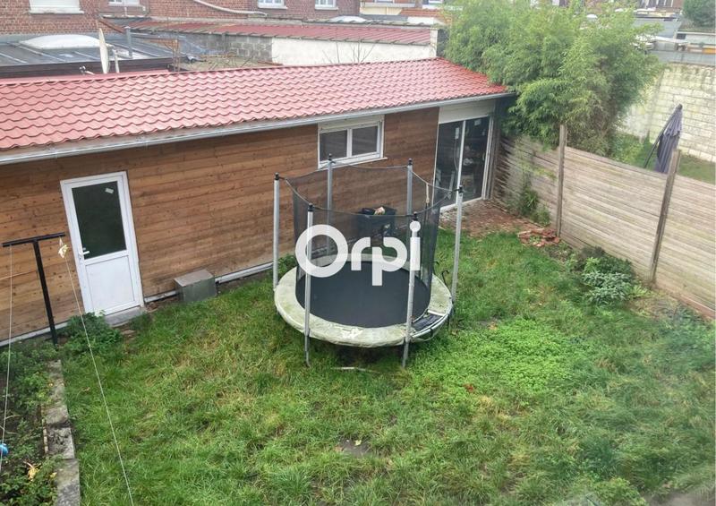 Maison - 90 m² - 5 pièces