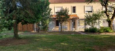 Immeuble - 218 m² - 8 pièces