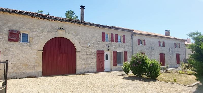 Maison ancienne - 203 m² - 7 pièces