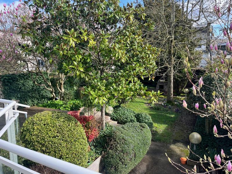 Maison - 206 m² - 8 pièces