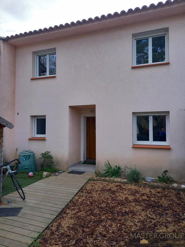 Villa - 97 m² - 6 pièces