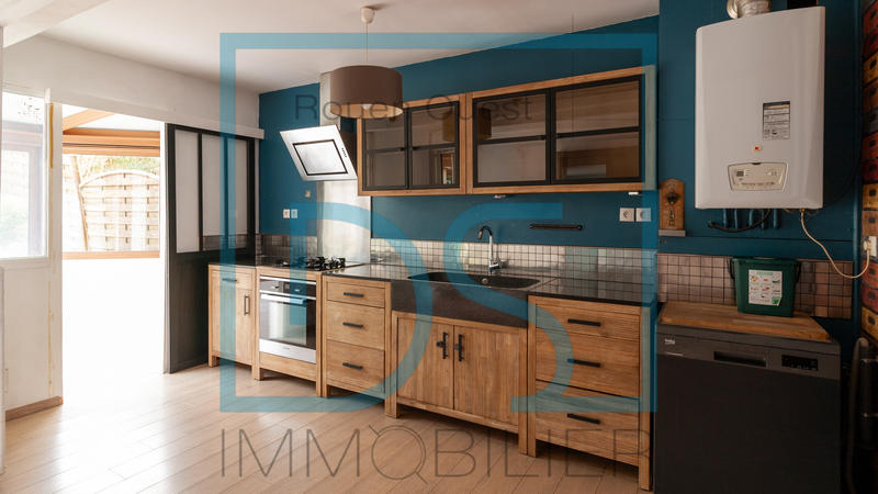 Maison - 94 m² - 4 pièces