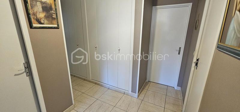 Appartement - 94 m² - 5 pièces