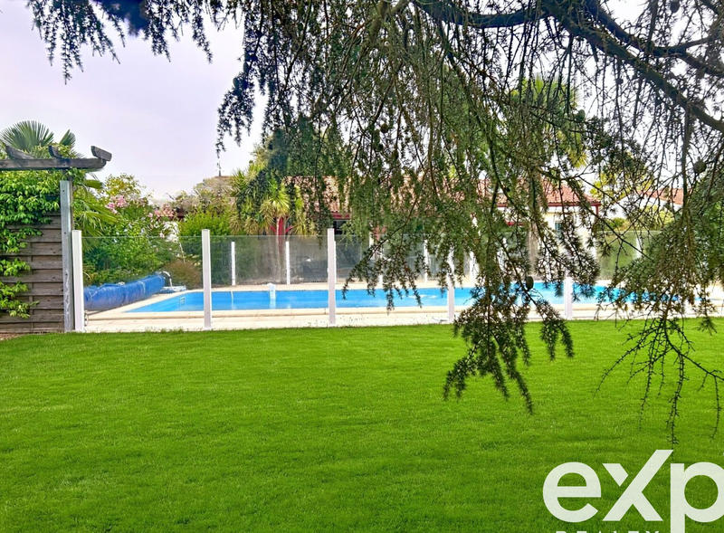 Maison - 158 m² - 6 pièces