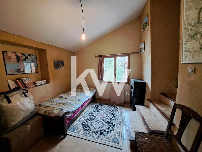 Maison - 245 m² - 10 pièces