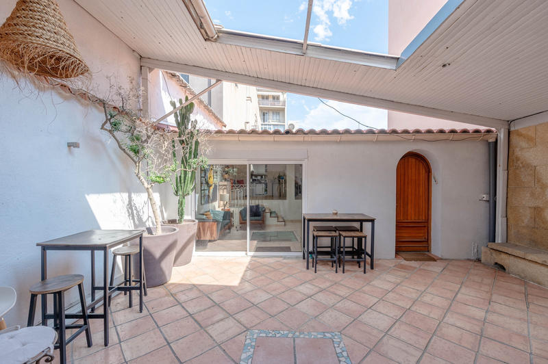 Maison - 187 m² - 4 pièces