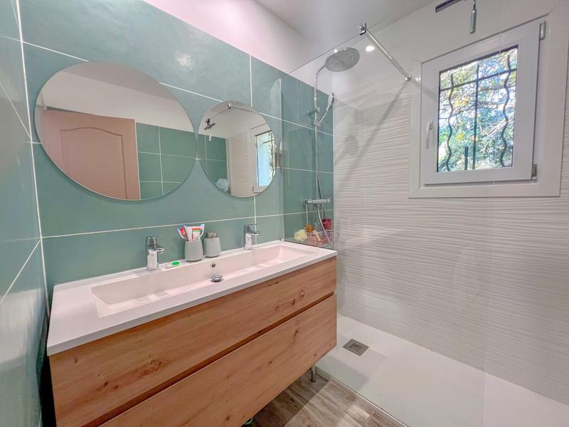 Maison contemporaine - 185 m² - 5 pièces