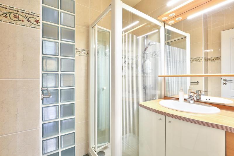 Maison traditionnelle - 140 m² - 7 pièces