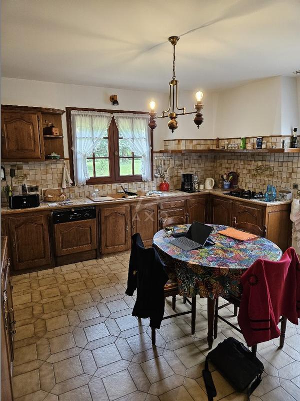 Maison - 200 m² - 5 pièces