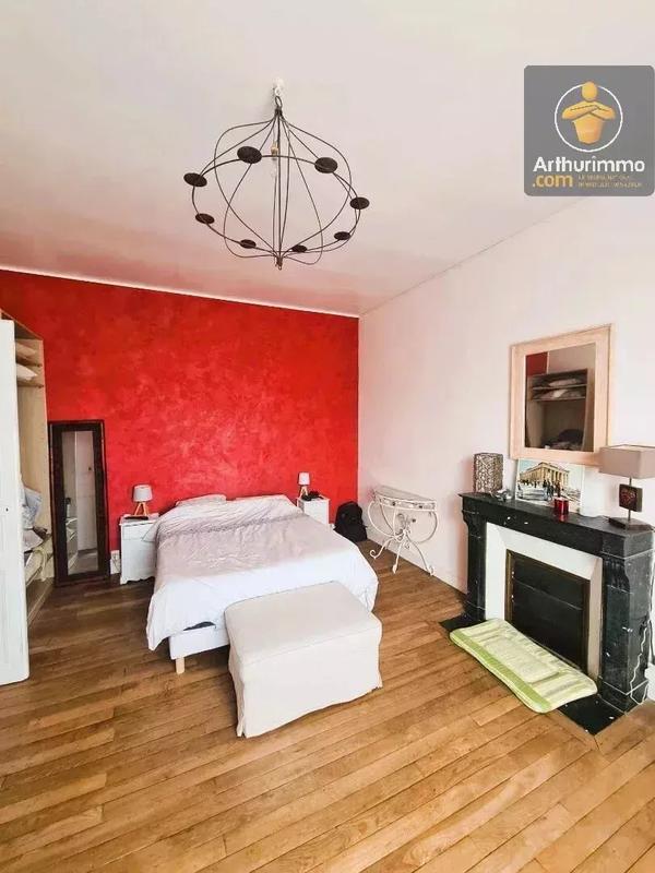 Maison - 149 m² - 7 pièces