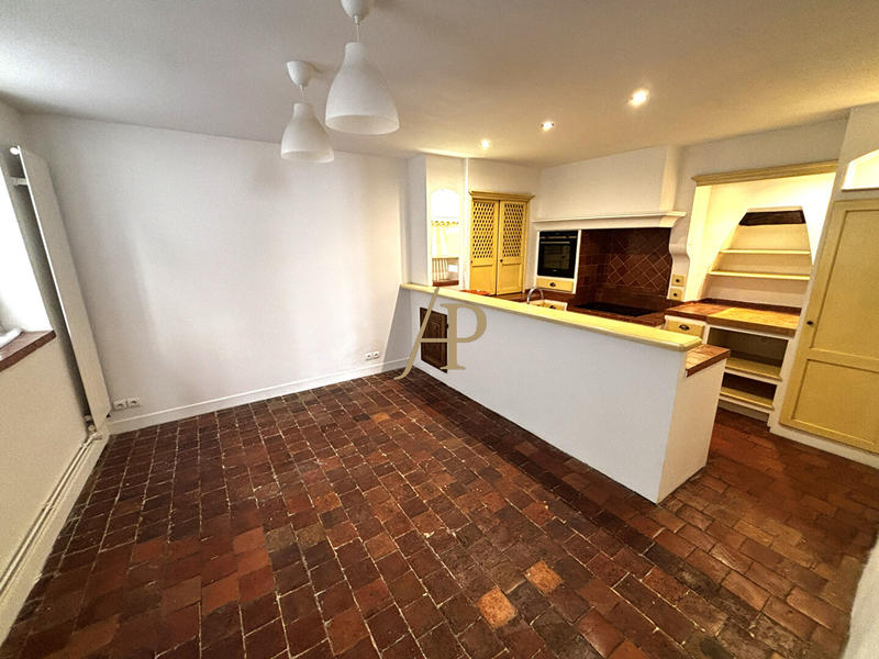 Maison - 177 m² - 6 pièces