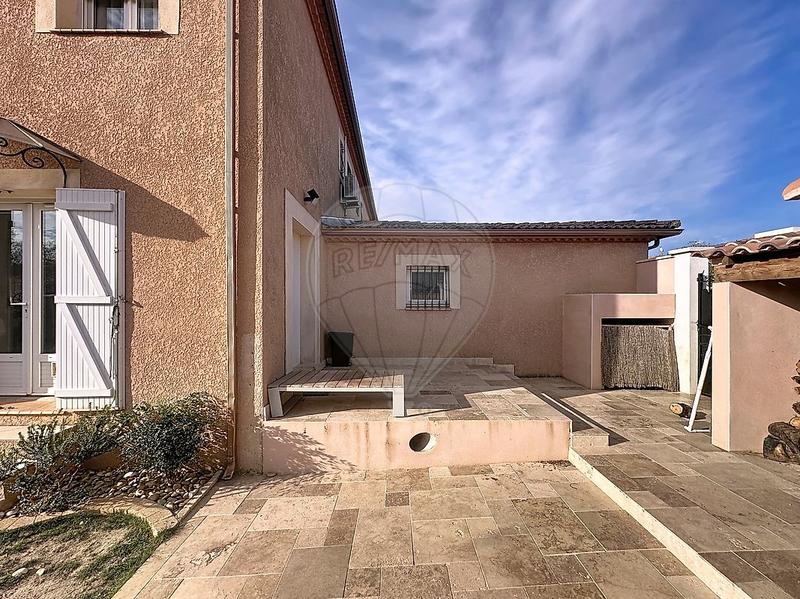 Maison - 106 m² - 6 pièces