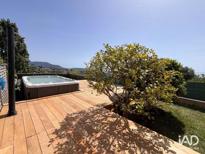 Appartement - 80 m² - 4 pièces