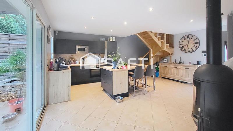 Maison - 112 m² - 5 pièces