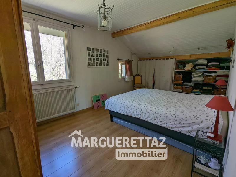 Maison de village - 140 m² - 7 pièces