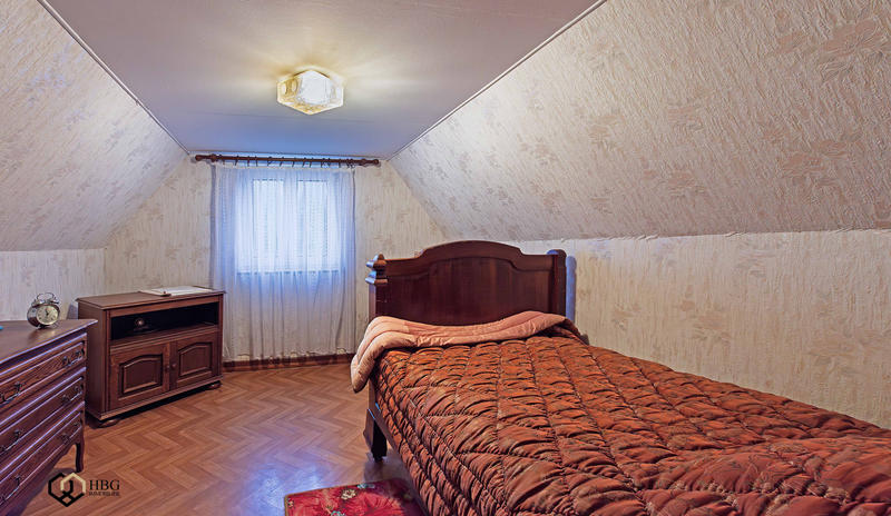 Maison - 104 m² - 5 pièces