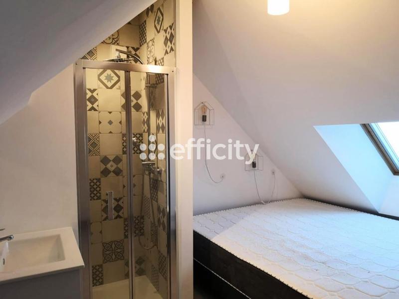 Maison - 215 m² - 6 pièces