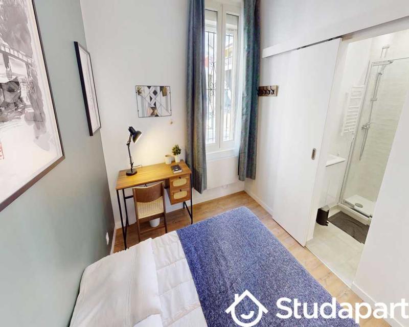 Chambre - 80 m² - 1 pièce