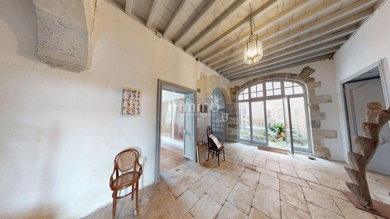 Demeure - 644 m² - 25 pièces