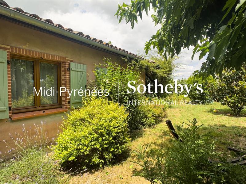 Maison - 185 m² - 9 pièces