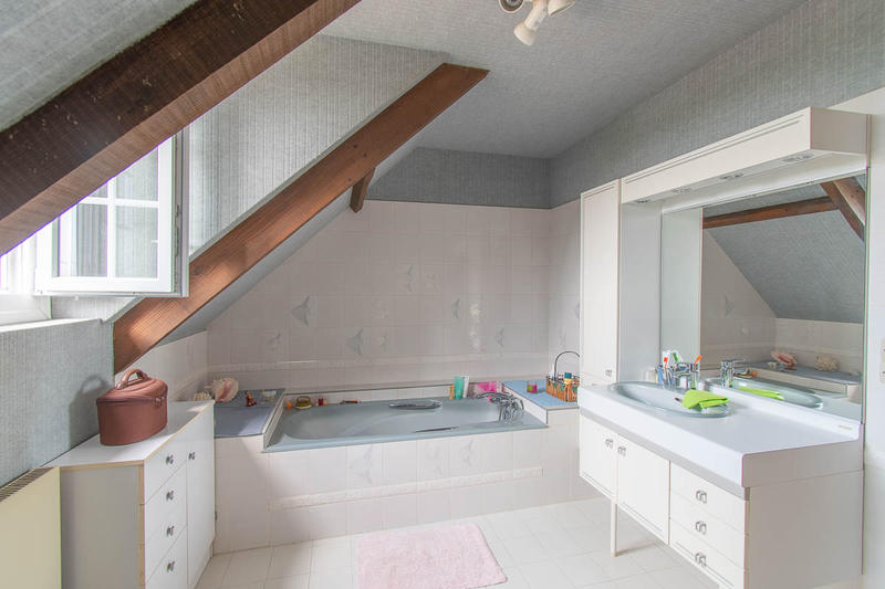 Maison - 123 m² - 6 pièces