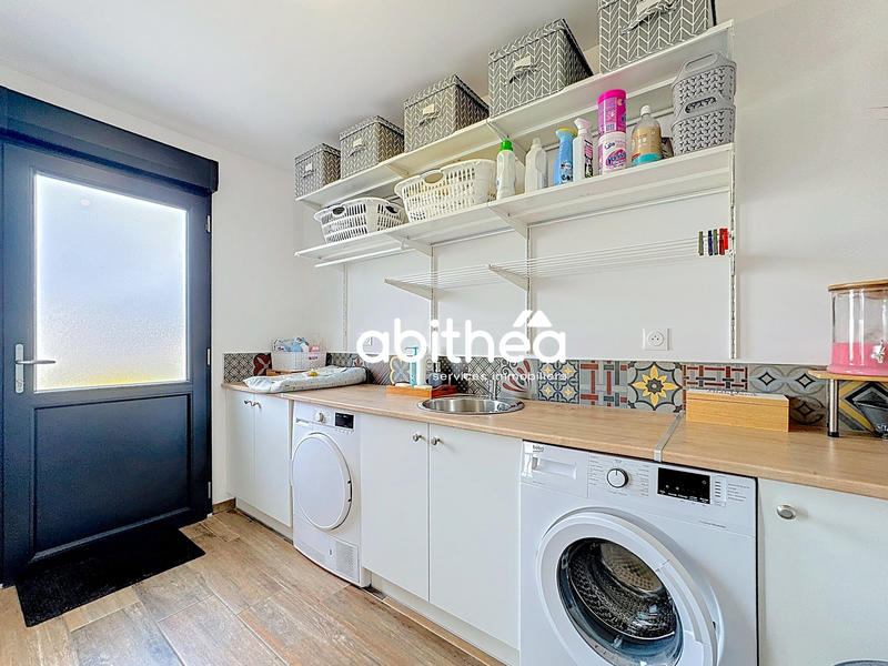 Maison - 95 m² - 4 pièces