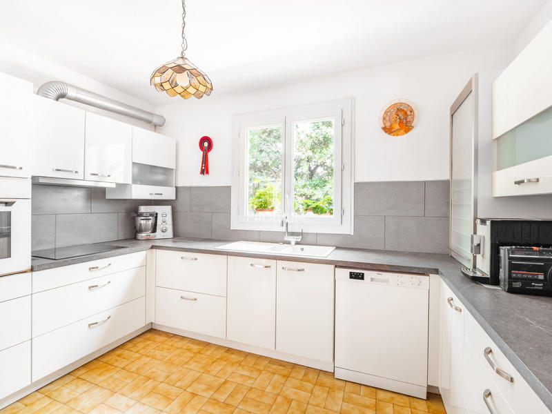 Maison - 144 m² - 6 pièces