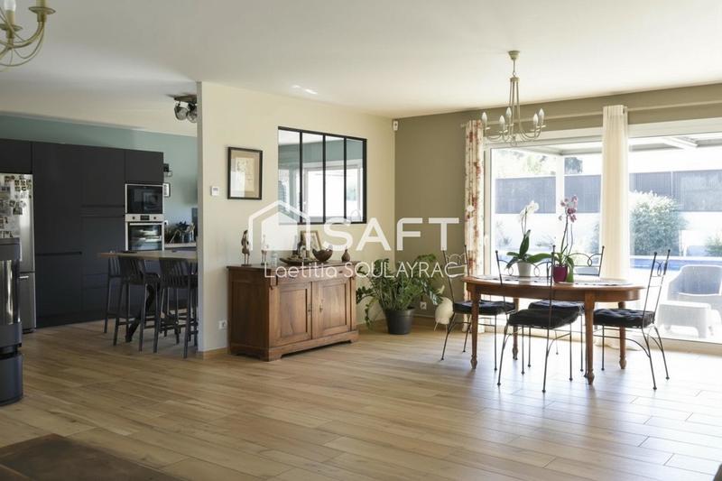 Maison - 204 m² - 6 pièces