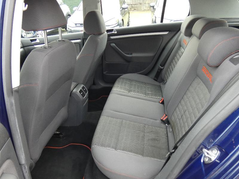 Volkswagen Golf 1.6 16s Fsi Confort