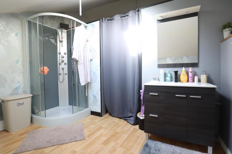 Maison - 207 m² - 7 pièces