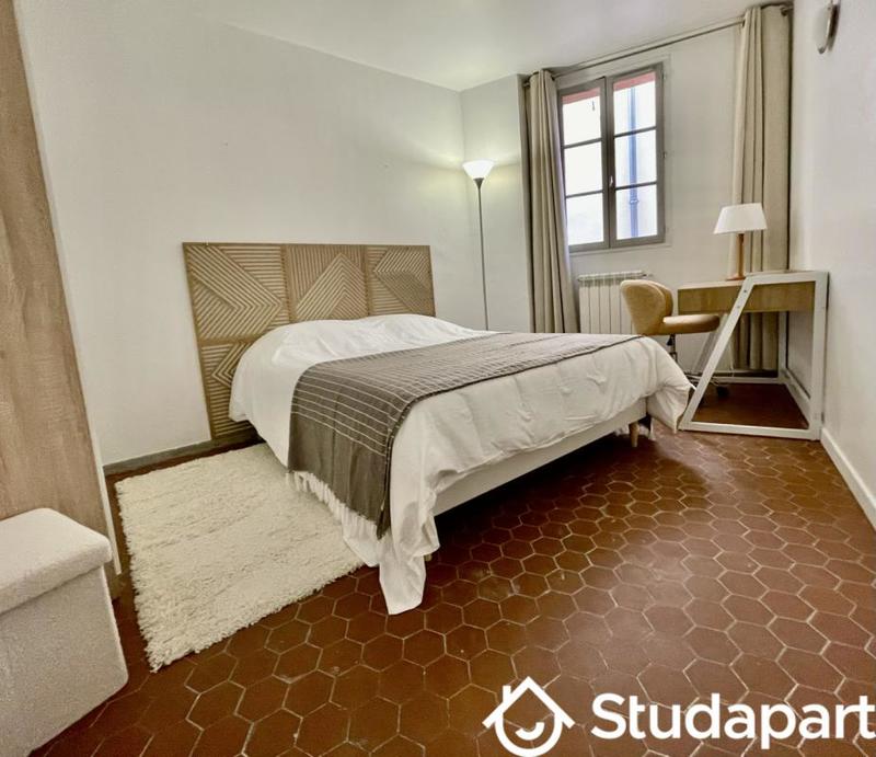 Chambre - 11 m² - 1 pièce