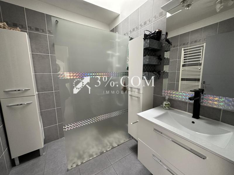 Maison - 93 m² - 4 pièces