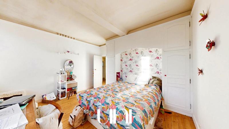 Maison - 292 m² - 11 pièces