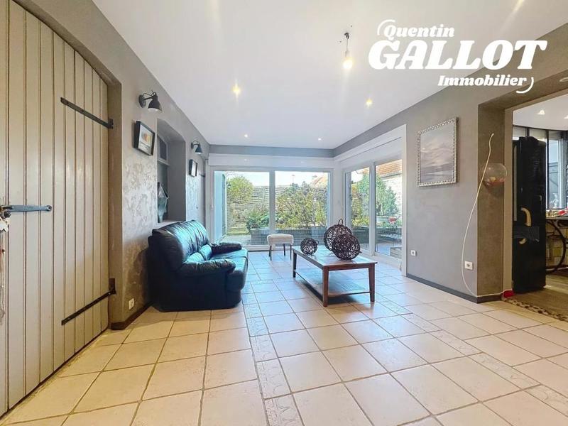 Maison - 183 m² - 6 pièces