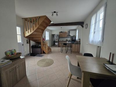 Maison - 88 m² - 4 pièces