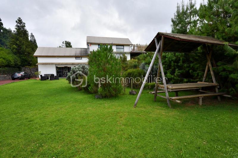 Demeure - 180 m² - 6 pièces