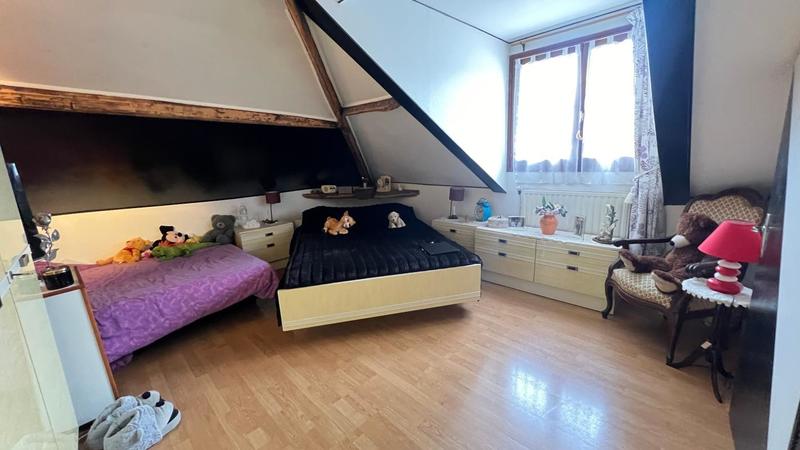 Maison - 97 m² - 5 pièces