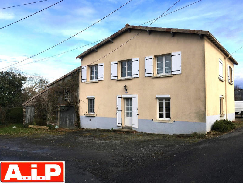 Maison - 150 m² - 8 pièces