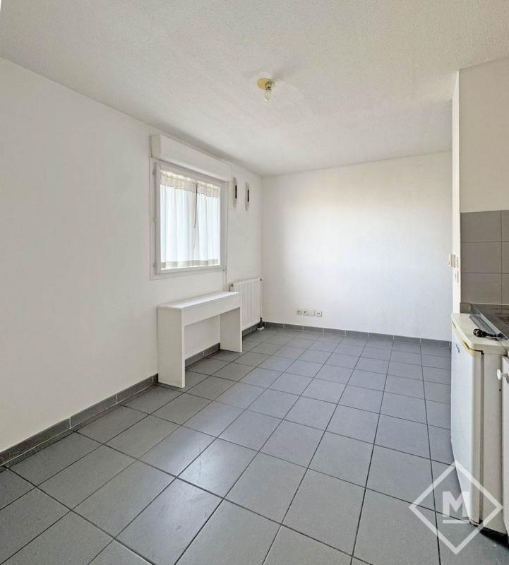 Studio - 19 m² - 1 pièce