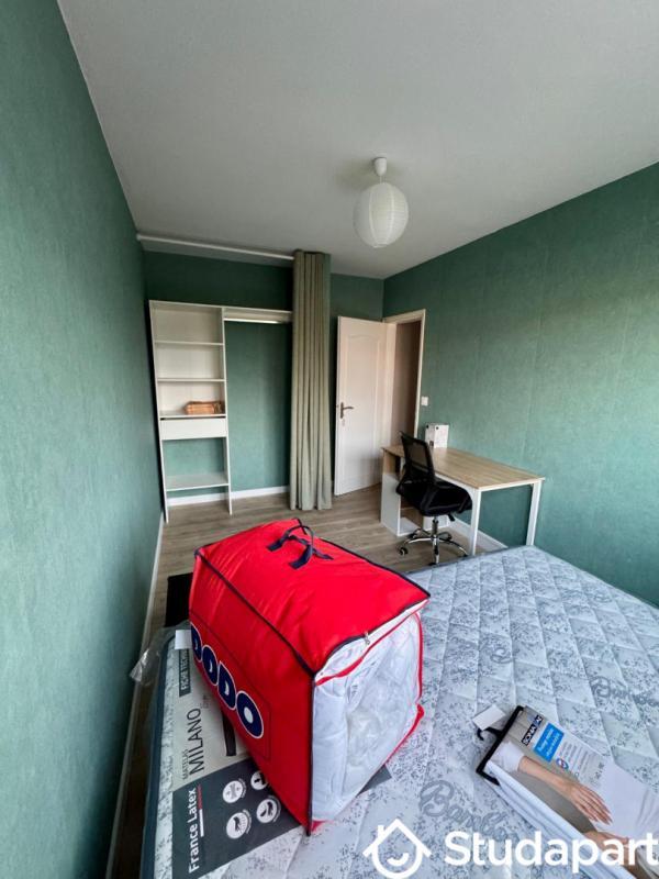 Chambre - 10 m² - 1 pièce